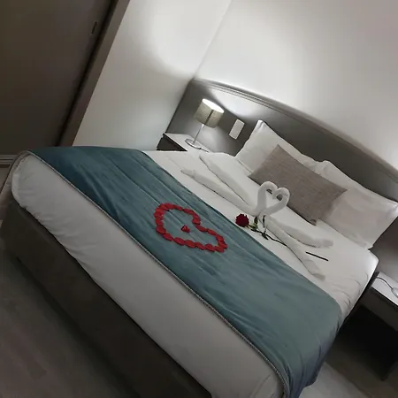 Ξενοδοχείο Apulia 4*